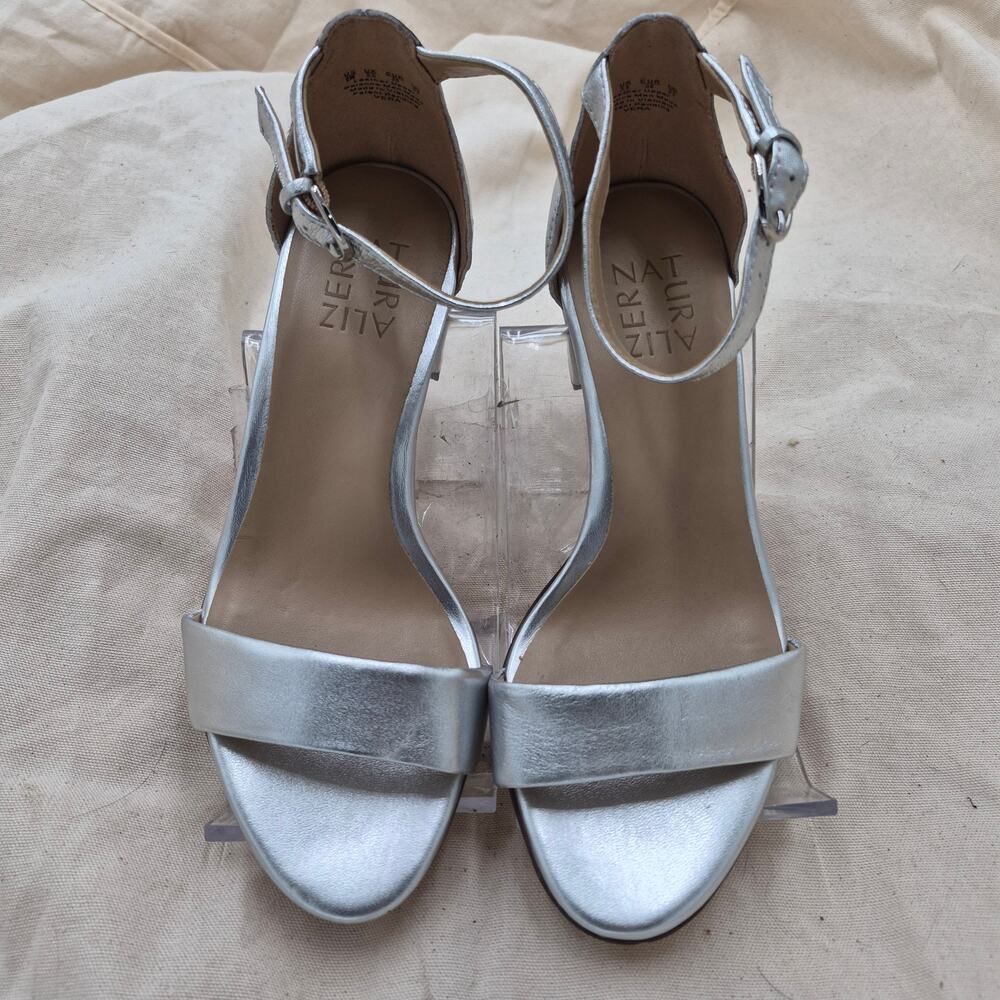 NEW Naturalizer vera Dress Sandal silver Leather open toe ankle strap size 6 W